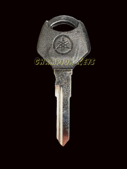 YAMAHA KEY OEM (1WD-H2511-09-00) Key Code Series: 1001-3713, Year: 2015-2026, Models: YZFR3, MT03