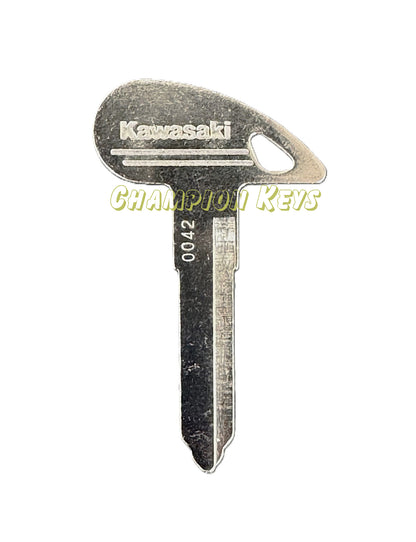 KAWASAKI KEY (27008-0042)   _   Key Code Series: B8001-B9000,     G8001-G9000, B111111-B444444 A111111-A444444   _   Year: 2006-2026   _   Models: VN900