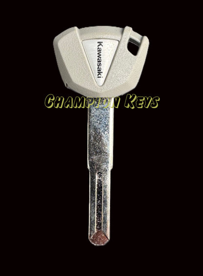 KAWASAKI KEY (27008-0686)   _   Key Code Series: M7001-M8000   _   Year: 2024-2026   _   Models, w/IMMOBILIZER: EX500, ZX1002
