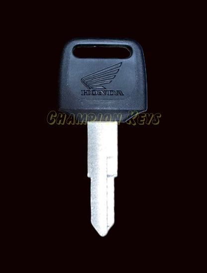 HONDA KEY (35121-KW3-771 & 25121-KW3-772)   _   Key Code Series: A00-A99, B001-B99, C00-C99, D00-D99   _   Year: 1980-2024   _   Models: Gold Wing-Nighthawk-XL’s-CM450-Shadow-V45-Sabre-Magna,-Hurricane-Reflex-NX-Interceptor-Reble-XR’s-RC51 and more!