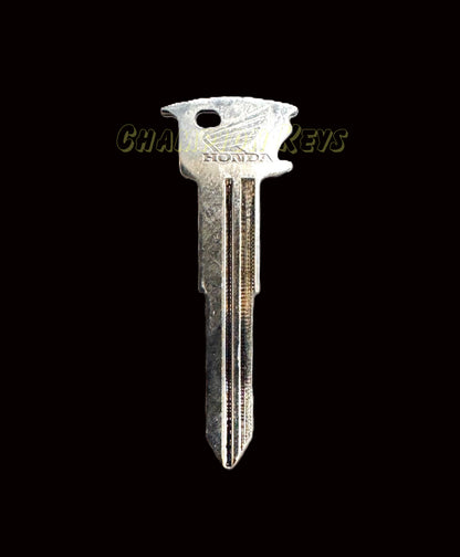 HONDA KEY (35121-MKC-A01)   _   Key Code Series 00000001-33333333  _   Year: 2918-2026   _   Models: GL1800 Gold Wing