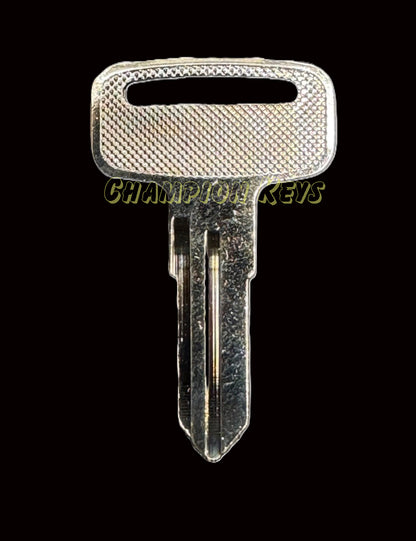 POLARIS KEY OEM (4015704, 4015705) Key Code Series: 4000-4149 R, 4150-4299 L, A00000-A99999, B00000-B99999