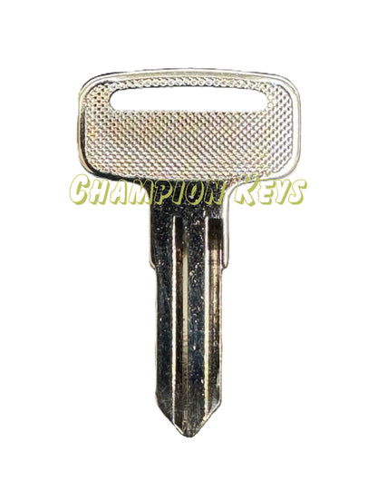POLARIS KEY OEM (4010287, 4010321) Key Code Series: 2000-2099 R, 2100-2199 R, 2200-2299 L, 2300-2399 L, 2700-2799 L, 2800-2899 L, 6700-6799 R, 2800-2899 R, A00000-A99999, B00000-B99999